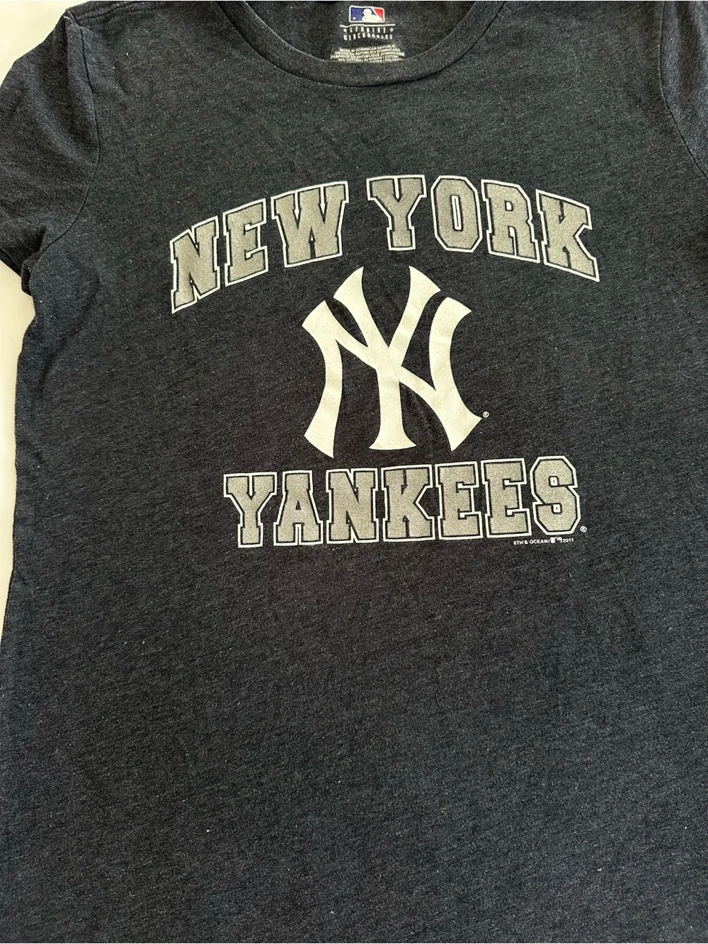 Navy New York Yankees Tee - Picture 2 of 4
